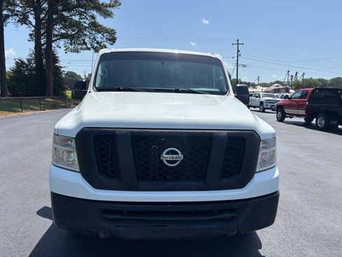 Used 2020 Nissan NV 2500 SV RWD image 3