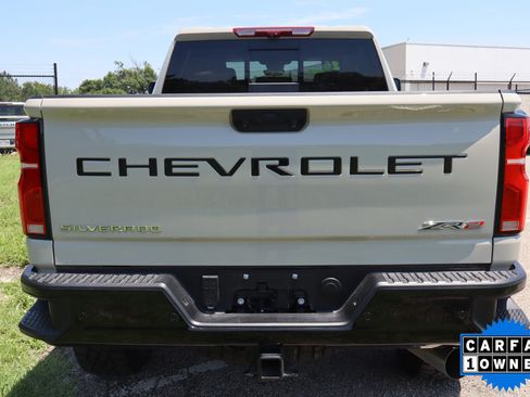 Used 2026 Chevrolet Silverado 2500 ZR2 AWD/4WD image 8