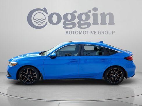 Used 2022 Honda Civic Sport Touring image 2