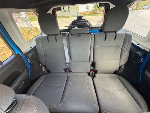 Used 2024 Jeep Wrangler Sport S w/ Convenience Group image 19