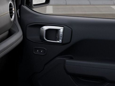 New 2025 Jeep Gladiator Sport image 26