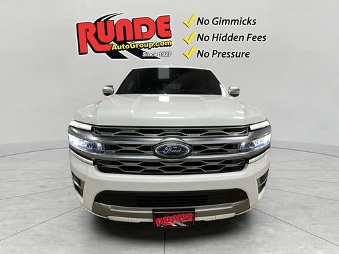 Used 2024 Ford Expedition Max Platinum AWD/4WD image 9