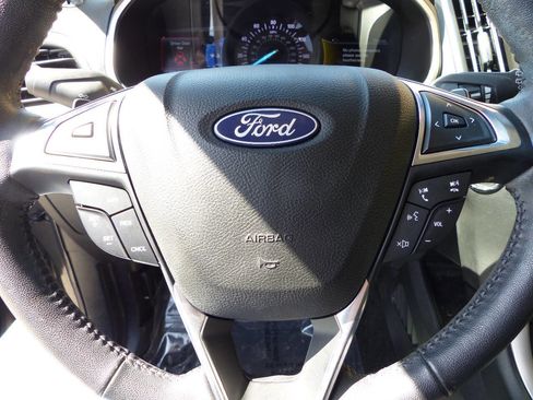 Used 2018 Ford Edge SEL w/ Equipment Group 201A FWD image 19