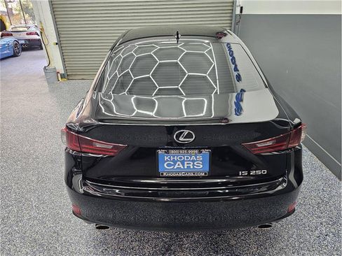 Used 2015 Lexus IS 250 RWD image 4