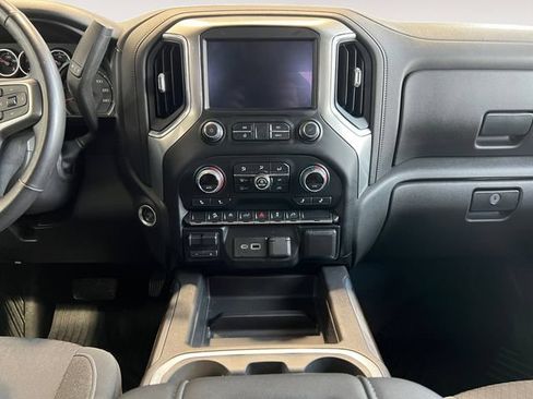 Used 2021 Chevrolet Silverado 1500 LT Trail Boss w/ Convenience Package II AWD/4WD image 9