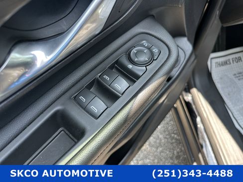 Used 2022 GMC Terrain SLE w/ Driver Convenience Package image 22