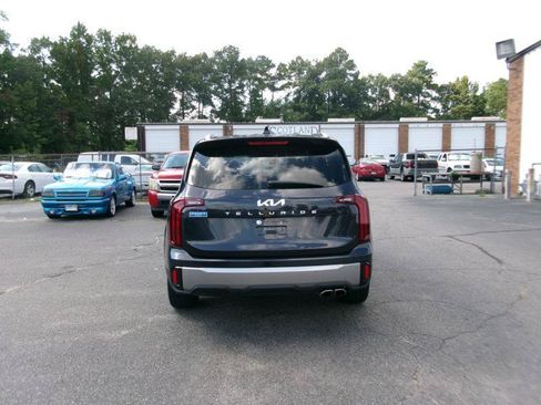 Used 2025 Kia Telluride S FWD image 7