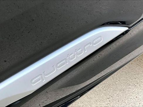 Certified 2025 Audi Q7 3.0T Premium Plus AWD/4WD image 32