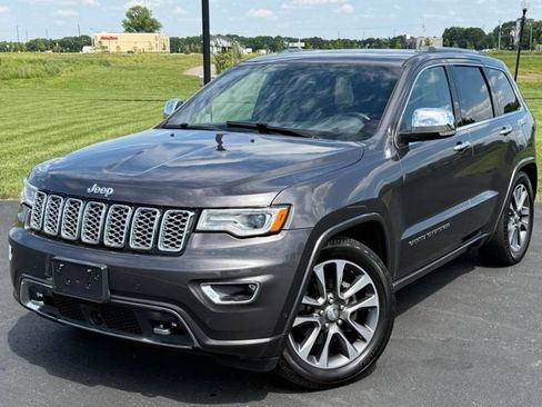 Used 2018 Jeep Grand Cherokee Overland AWD/4WD image 1
