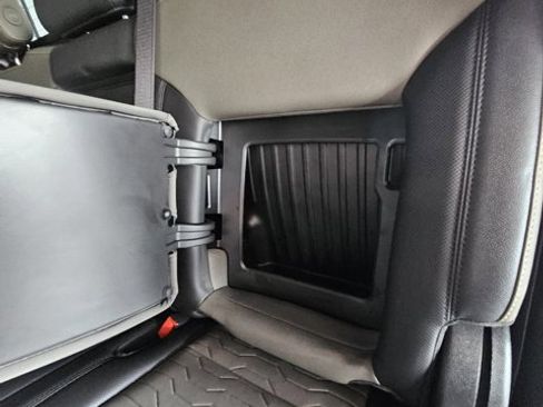 Used 2023 Chevrolet Silverado 1500 ZR2 w/ Technology Package image 15