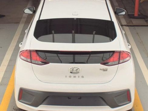 Used 2022 Hyundai Ioniq Blue FWD image 2