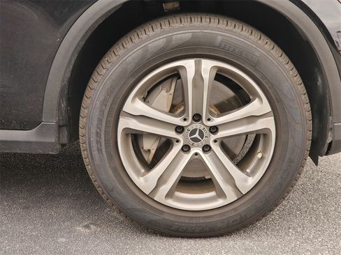 Used 2022 Mercedes-Benz GLC 300 image 13