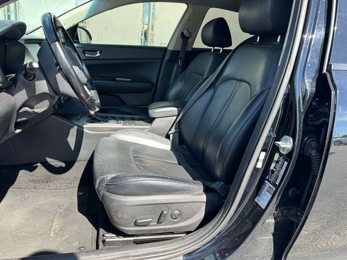 Used 2020 Kia Optima SE image 9