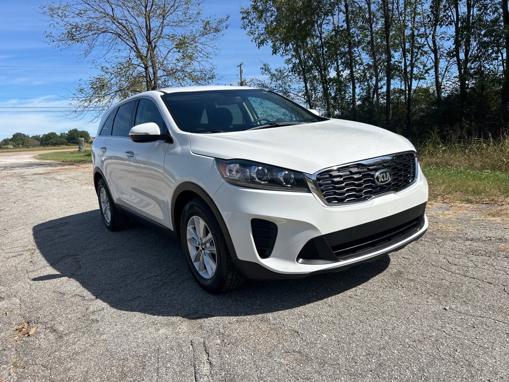 Used 2019 Kia Sorento AWD V6 image 1