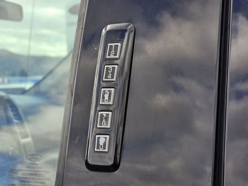 Used 2016 Ford F150 XLT w/ Trailer Tow Package image 17