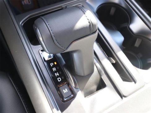 New 2025 Ford F150 Lariat w/ Equipment Group 502A High image 20