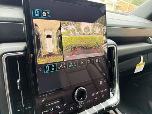 New 2026 GMC Yukon XL Denali w/ Denali Reserve Package AWD/4WD image 15