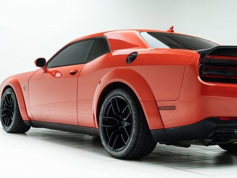 Used 2019 Dodge Challenger SRT Hellcat image 19