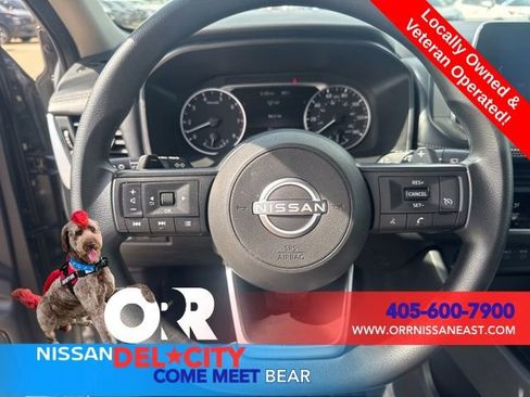 Used 2024 Nissan Rogue S AWD/4WD image 15