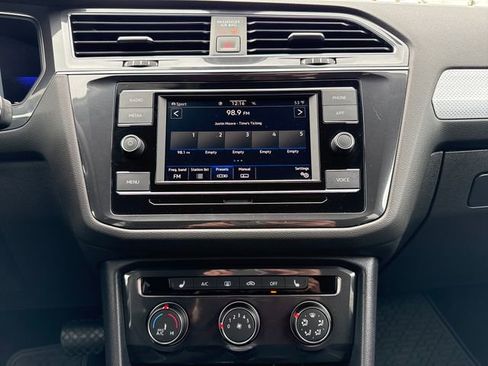 Used 2023 Volkswagen Tiguan S image 27