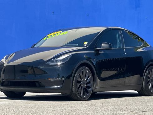 Used 2022 Tesla Model Y Performance AWD/4WD image 8