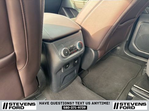 Used 2025 Ford Explorer Platinum w/ LUX Leather Package AWD/4WD image 33