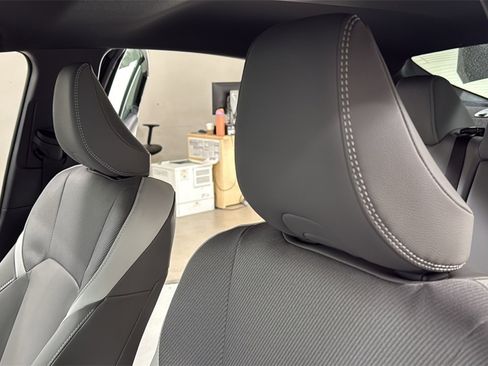 New 2026 Toyota Camry Hybrid image 13