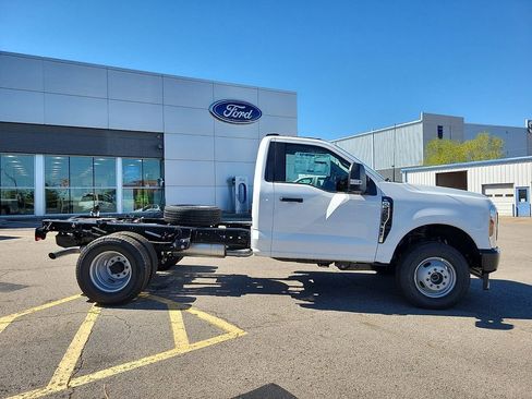 New 2026 Ford F350 XL AWD/4WD image 6