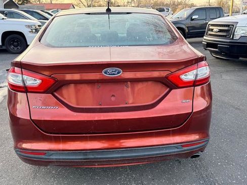 Used 2014 Ford Fusion SE FWD image 7