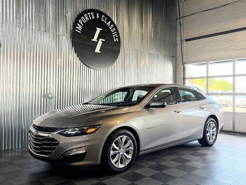 Used 2023 Chevrolet Malibu LT FWD image 1
