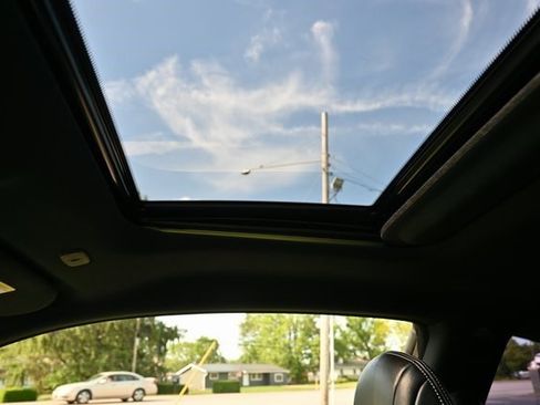 Used 2018 INFINITI Q60 3.0t Luxe image 32