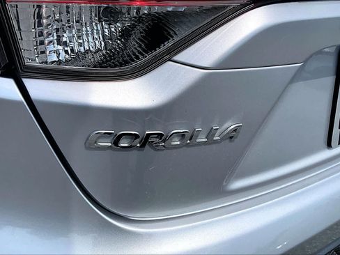 Used 2021 Toyota Corolla SE w/ Carpet Mat Package (TMS) FWD image 30