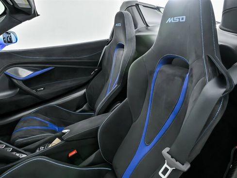 Used 2021 McLaren 720S Spider RWD image 23