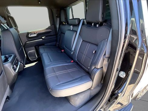 Used 2023 Chevrolet Silverado 1500 High Country w/ Z71 Off-Road Package AWD/4WD image 20