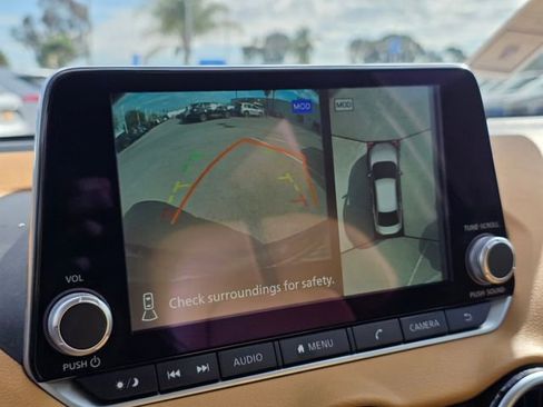 Used 2024 Nissan Sentra SV w/ SV Premium Package image 26