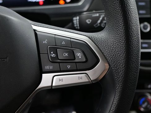 Used 2022 Volkswagen Tiguan S image 17