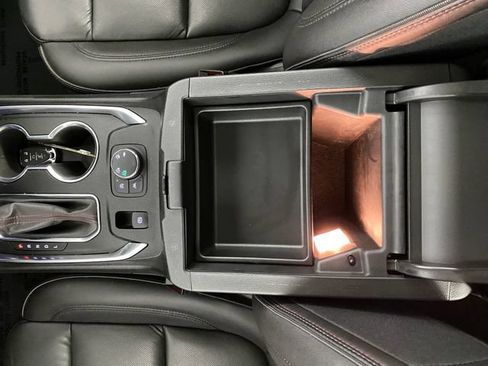 Certified 2023 Chevrolet Traverse RS AWD/4WD image 29