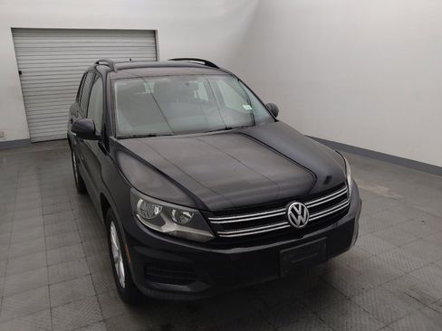 Used 2017 Volkswagen Tiguan Limited w/ Premium Package AWD/4WD image 14