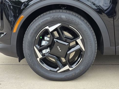New 2026 Kia Sportage EX FWD image 9