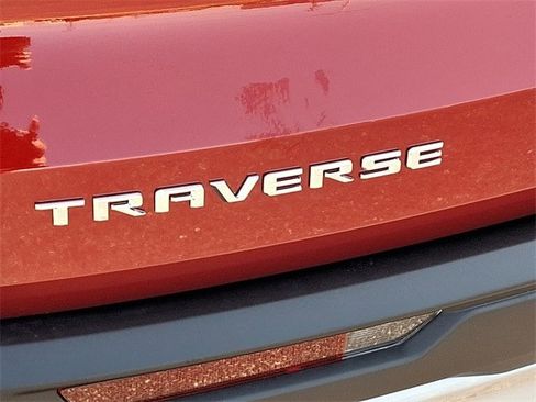 New 2025 Chevrolet Traverse LT w/ Enhanced Driving Package image 19
