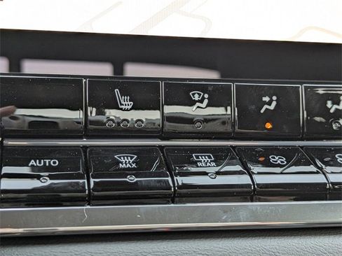 New 2026 GMC Canyon Elevation w/ Convenience Package image 25