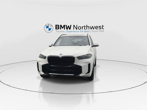 New 2026 BMW X5 xDrive40i w/ M Sport Package image 8
