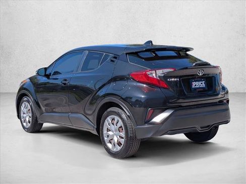Used 2021 Toyota C-HR LE FWD image 8