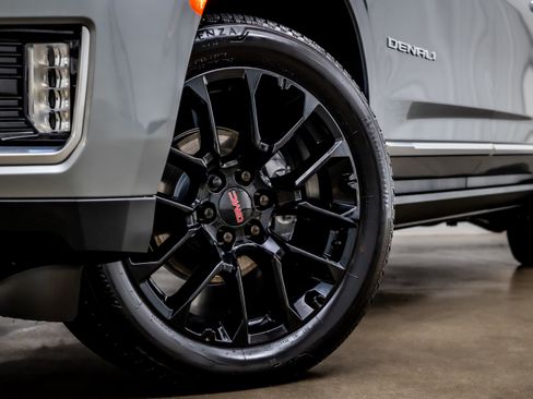 Used 2024 GMC Yukon XL Denali w/ Max Trailering Package image 20