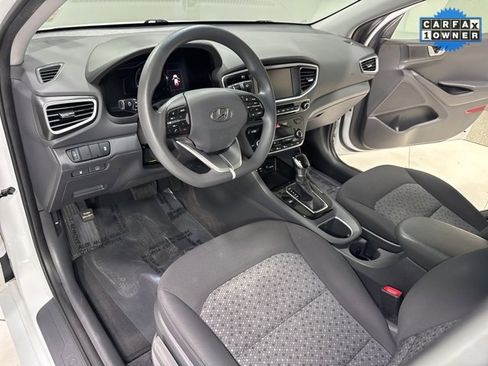 Used 2018 Hyundai Ioniq Blue image 8