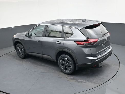 Certified 2026 Nissan Rogue SV w/ Cold Weather Package FWD image 33