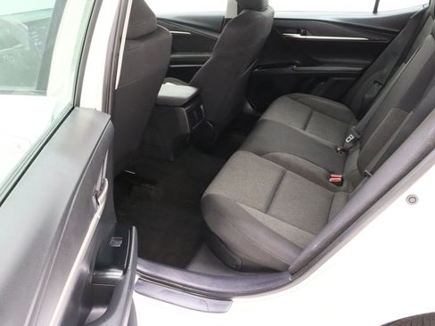 Used 2025 Toyota Camry LE FWD image 27