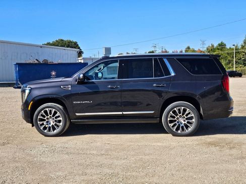 New 2026 GMC Yukon Denali w/ Sun & Power Step Package image 2
