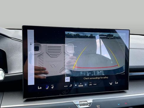 Used 2026 Lexus ES 500e AWD/4WD image 24