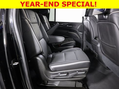 Used 2021 Cadillac Escalade ESV Sport w/ Driver Assist Tech Package image 30